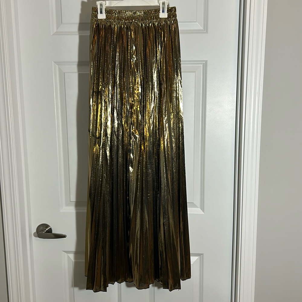 Metallic gold pleated maxi skirt